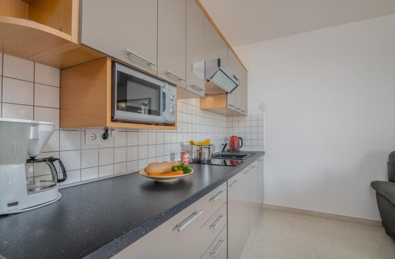 Apartments Kvarner 2 Малинська Екстер'єр фото