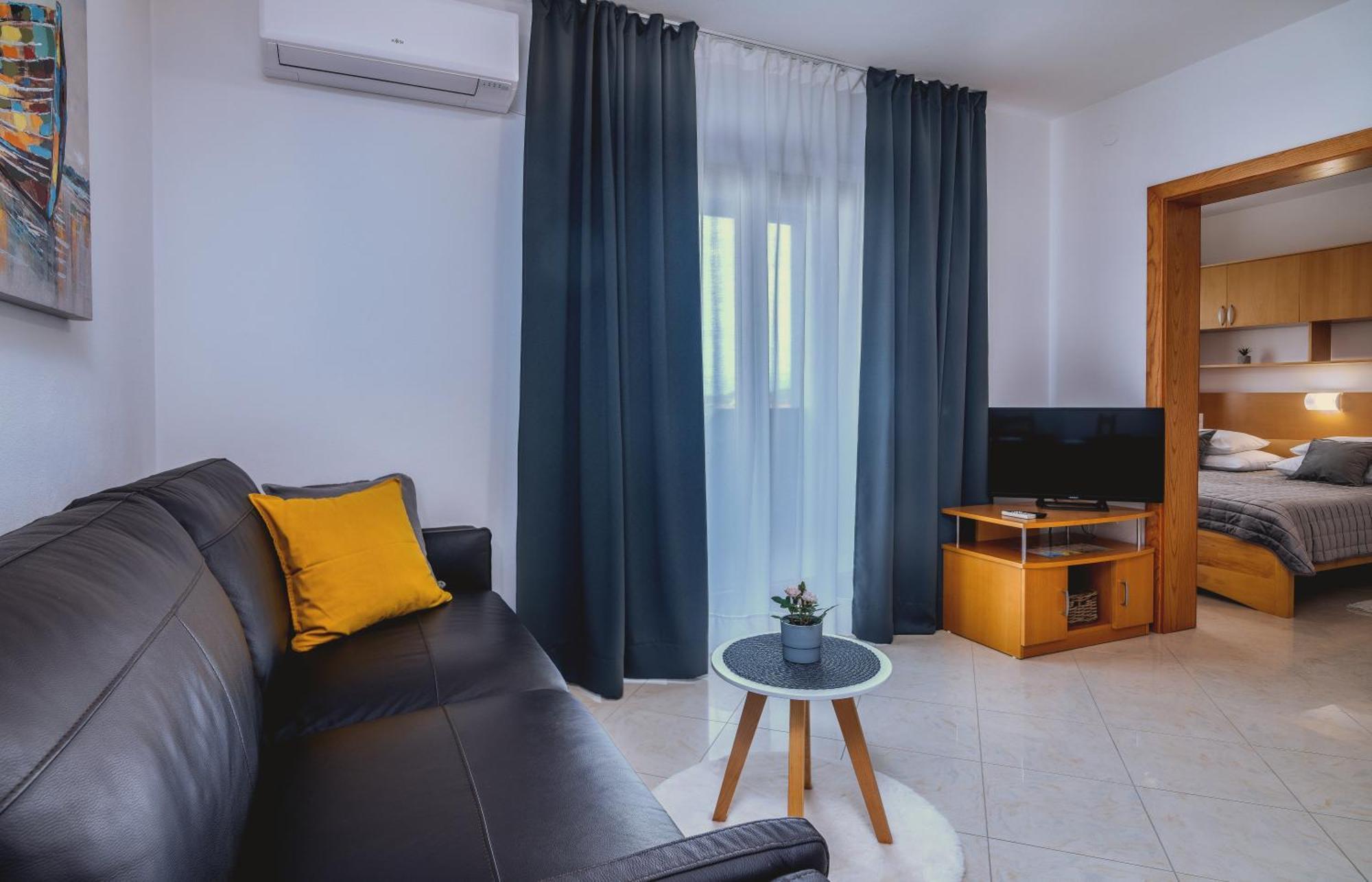 Apartments Kvarner 2 Малинська Екстер'єр фото