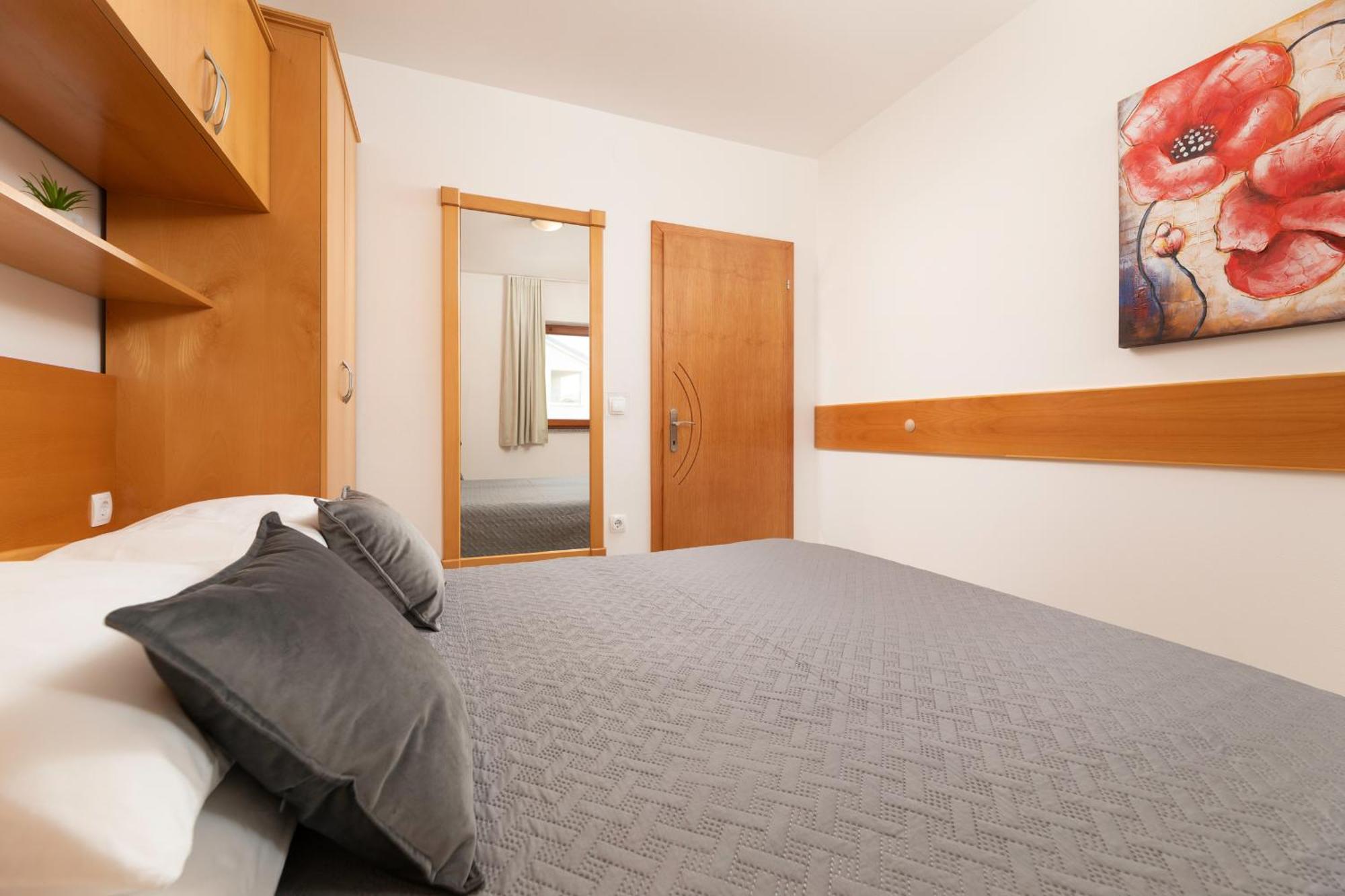 Apartments Kvarner 2 Малинська Екстер'єр фото