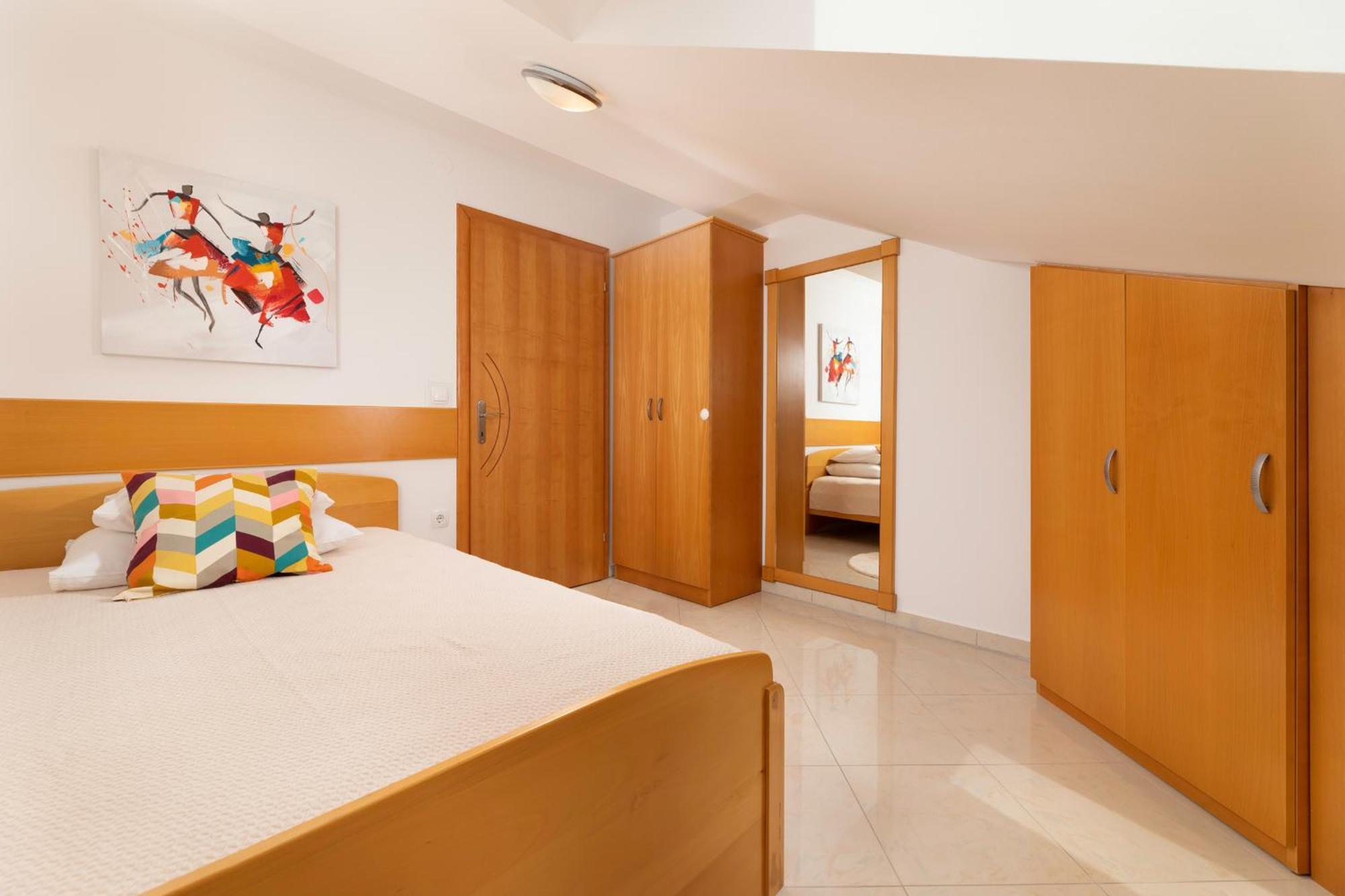 Apartments Kvarner 2 Малинська Екстер'єр фото